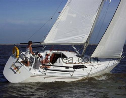 Hunter 28.5 scheda tecnica e recensioni